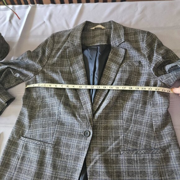 Grey/Blue plaid blazer - Picture 9 of 10